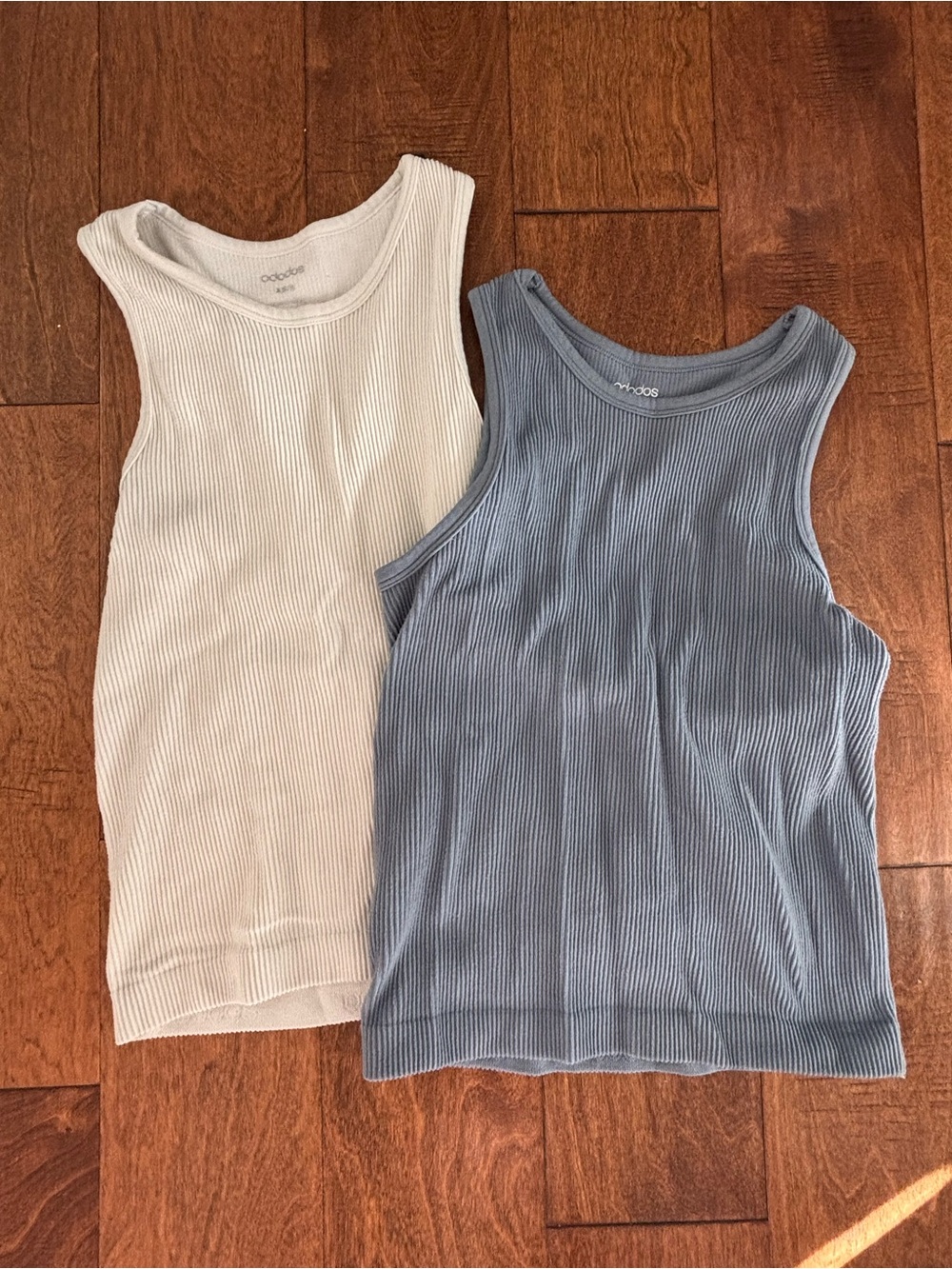 Ododos Ribbed Tank Tops - White & Light Blue XS